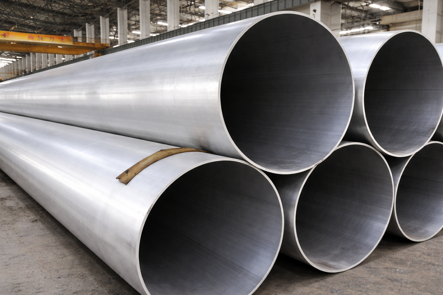 6063 grade extruded aluminium round pipe by Overseas Aluminium